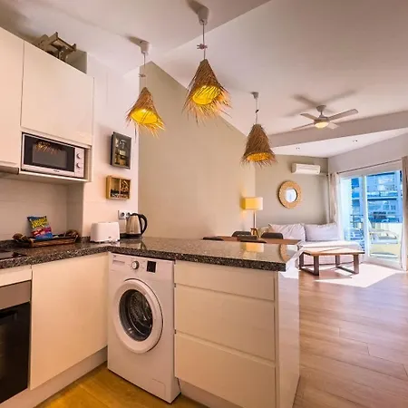 Skol 420c Fantastico 1 Primera Linea De Playa 아파트